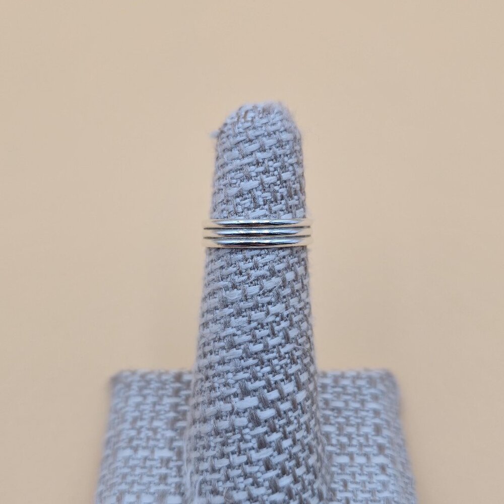 Size 4.5 Sterling Silver Line Pattern Toe Band Ring A4914
